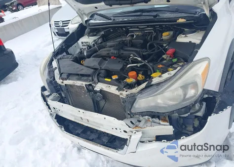 2014 Subaru Xv Crosstrek 2.0I Premium z USA, uszkodzony, nr VIN JF2GPACC0E8309967